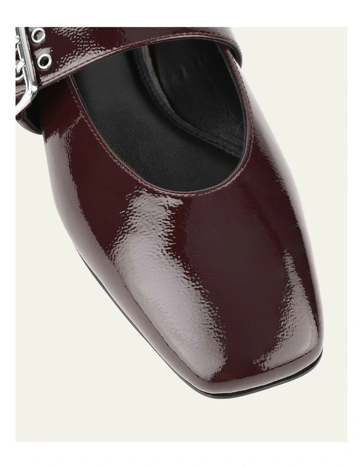 Sarah Casual Flats Merlot Crinkle Patent in Red image 4