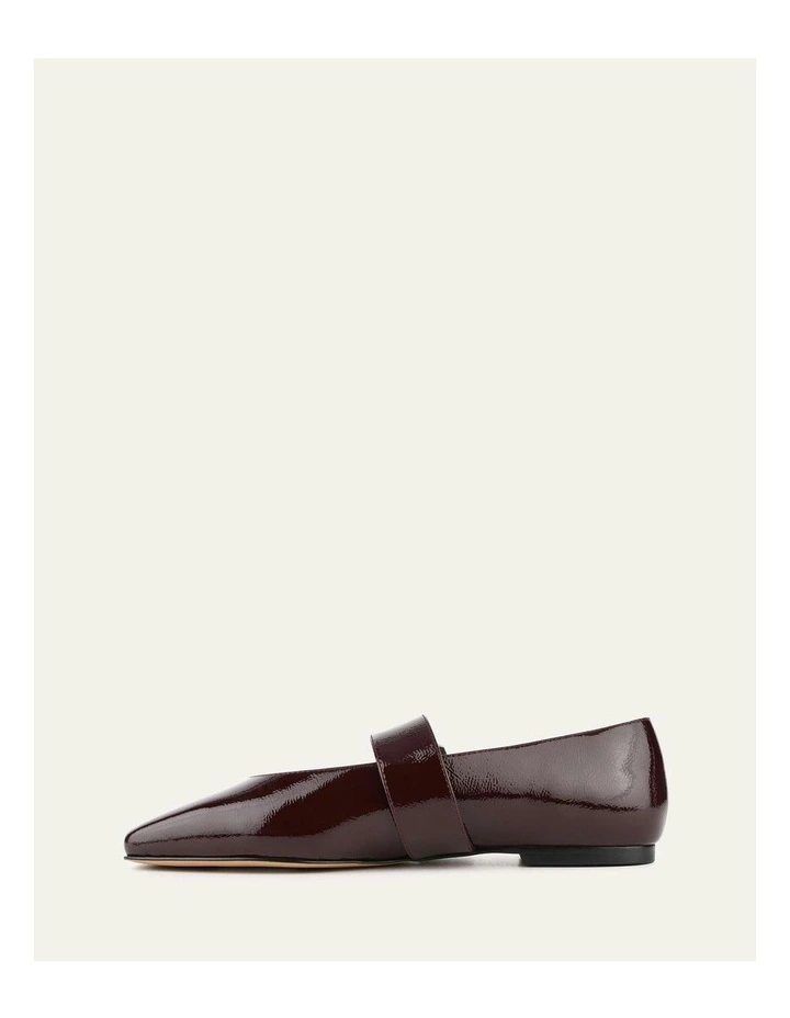 Sarah Casual Flats Merlot Crinkle Patent in Red image 6