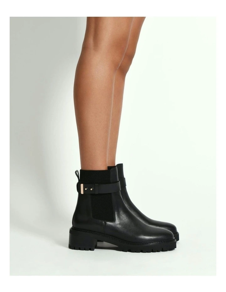 Kiko Flat Ankle Boots Leather in Black image 2