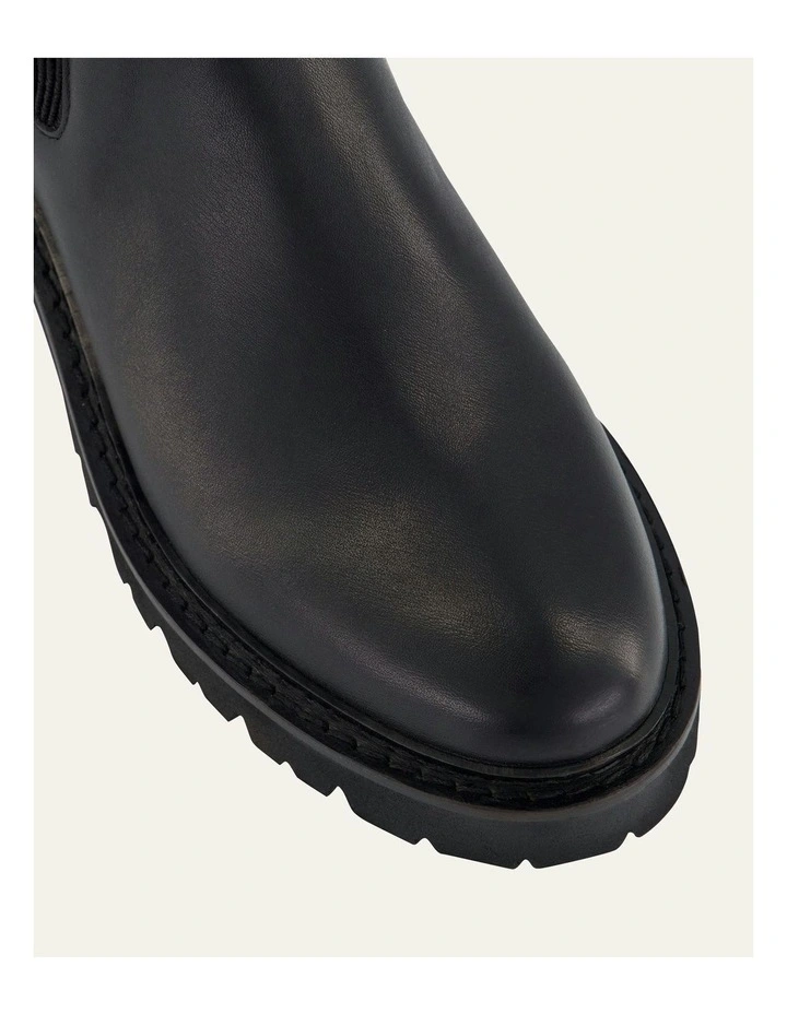 Kiko Flat Ankle Boots Leather in Black image 4