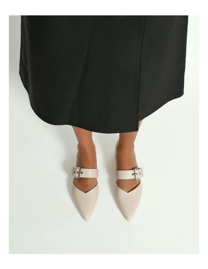 Neela Dress Flats Leather in Off White image 6