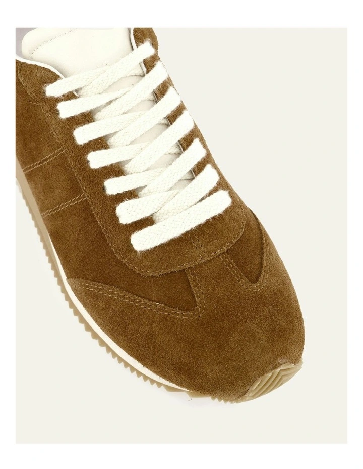 Monty Sneakers Biscuit Suede in Brown image 4