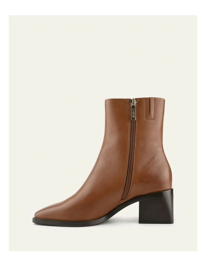 Quade Mid Ankle Boots True in Tan image 6