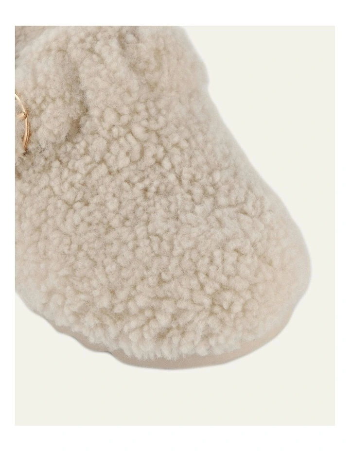 Junie Casual Flats in Cream image 4