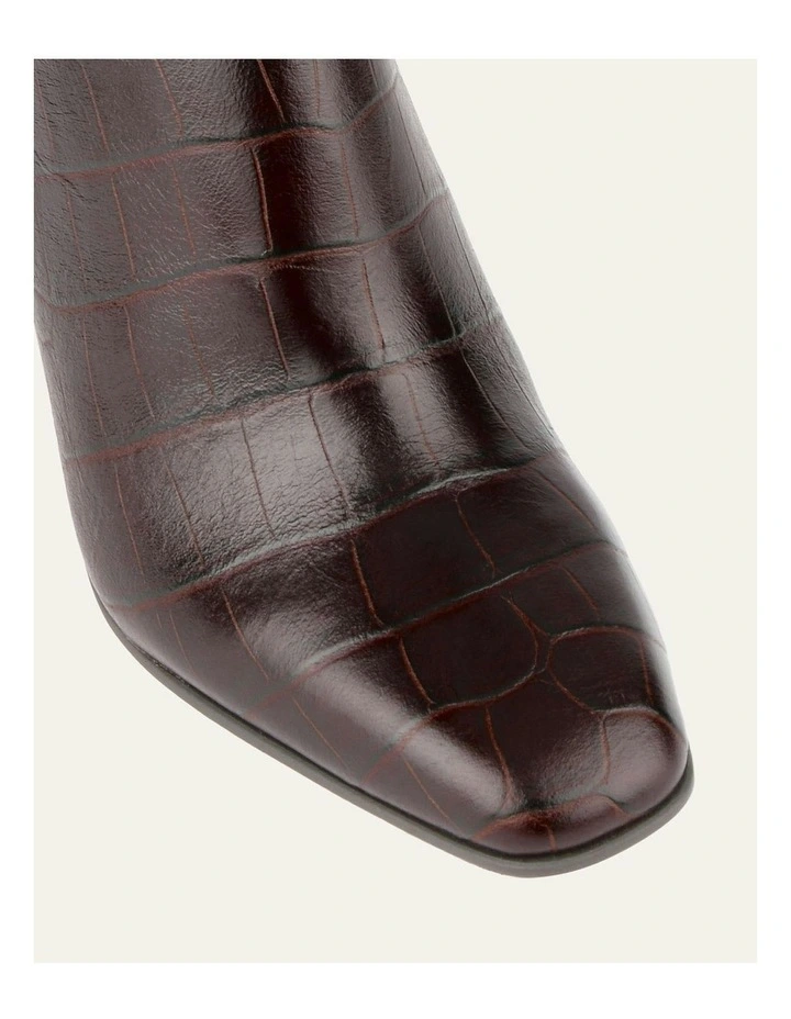 Stormi Knee Boots in Chocolate image 4