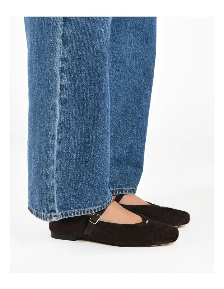April Casual Flats in Bitter image 7