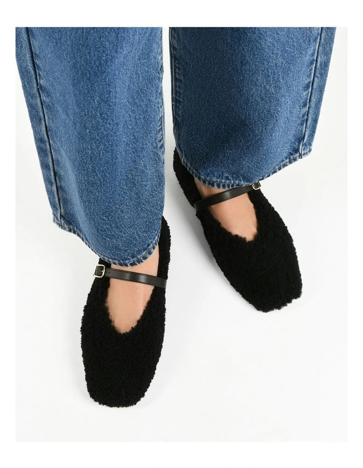 April Casual Flats in Black image 2