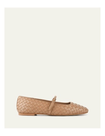 Tan colour