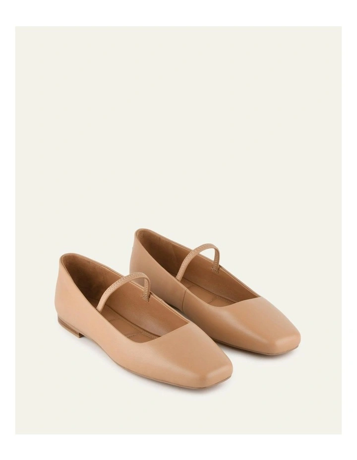 Avery Casual Flats in Tan Leather image 2