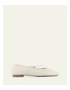 Petal Leather Casual Flats in Off White