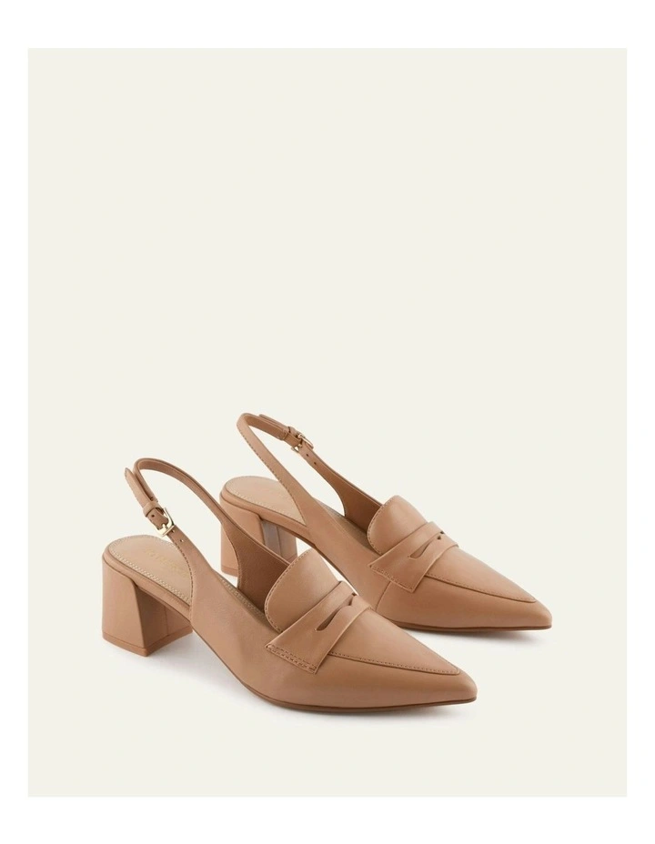 Carlton Low Heels in Tan Leather image 3