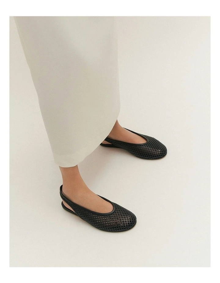 Ginko Casual Flats in Black Leather image 2
