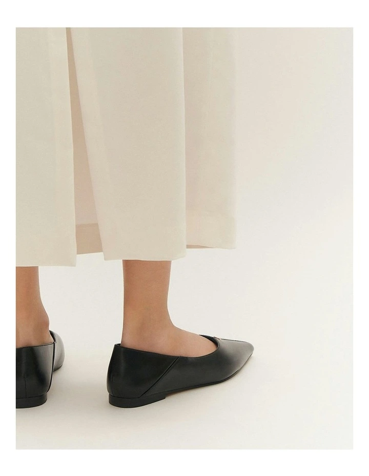 Dixon Ballet Flats in Black Leather image 7