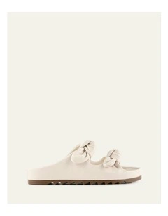 Blossom Flat Sandals in Off White Leather