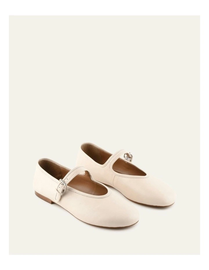 Lenny Leather Casual Flats in Off White image 2