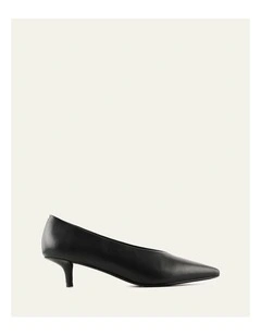 Rusk Leather Low Heels in Black