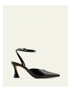 Jacquline Mid Heels in Black Patent