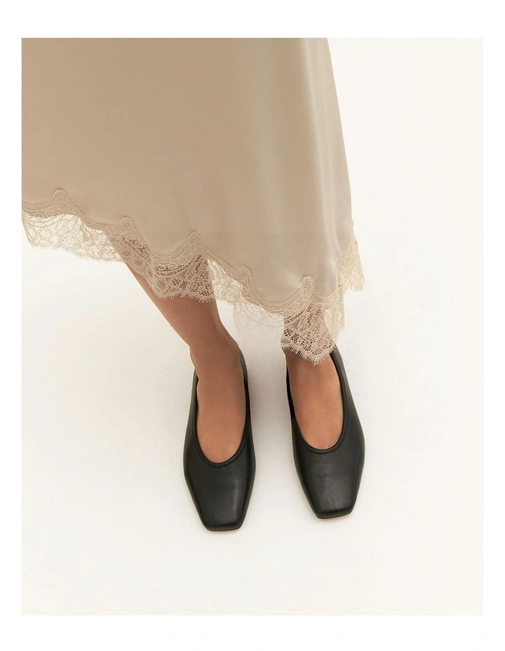 Serena Leather Casual Flats in Black image 7