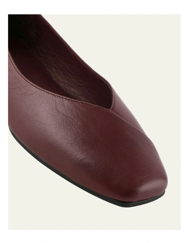 Nico Casual Flats in Merlot Leather image 3