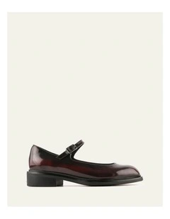 Wilde Casual Flats in Burgundy Leather