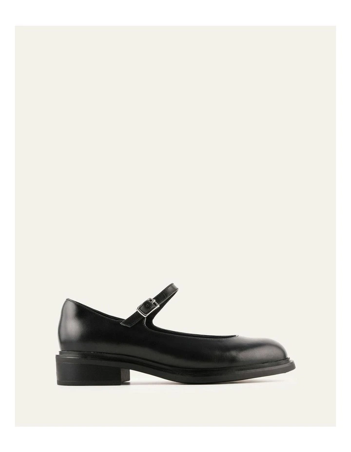 Wilde Casual Flats in Black Leather image 1