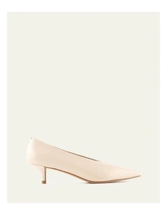 Rusk Low Heels in Off White Leather