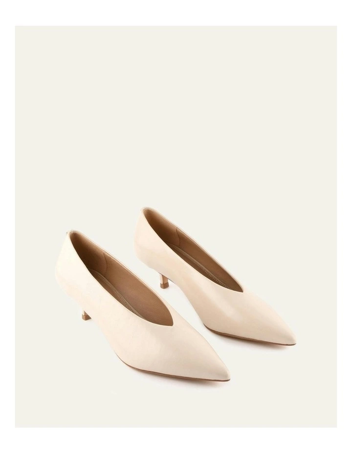 Rusk Low Heels in Off White Leather image 2