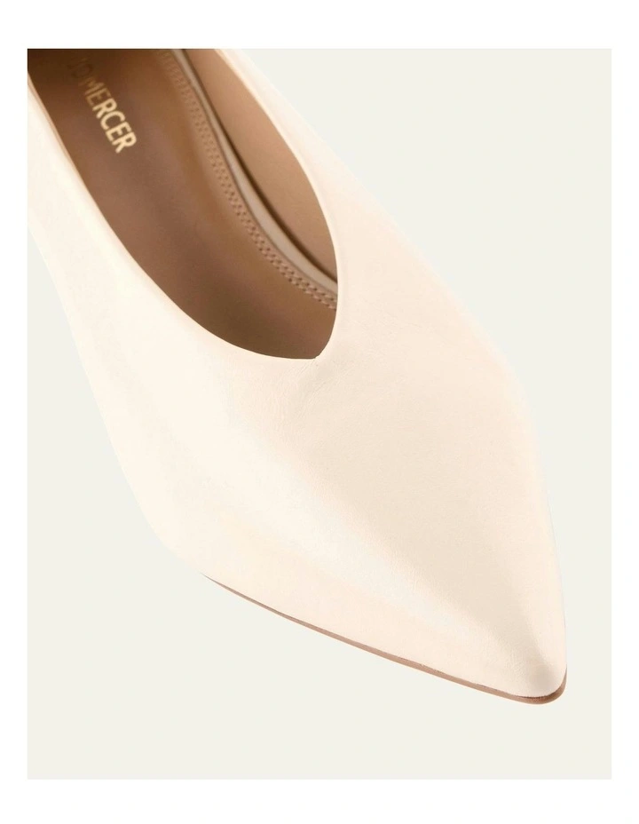 Rusk Low Heels in Off White Leather image 3