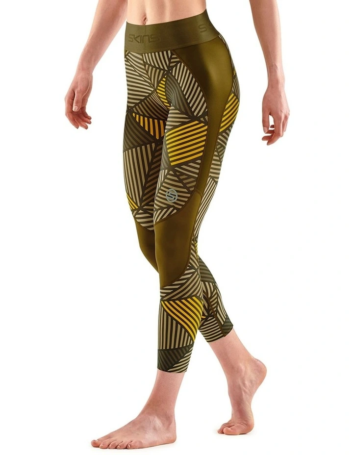 Series-3 Angle Running Activewear 7/8 Tights in Olive image 4