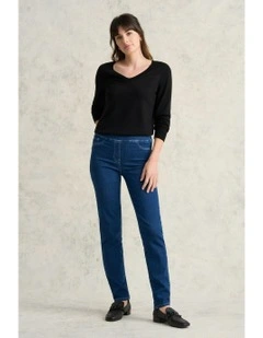 Straight Leg Bengajean in Mid Indigo