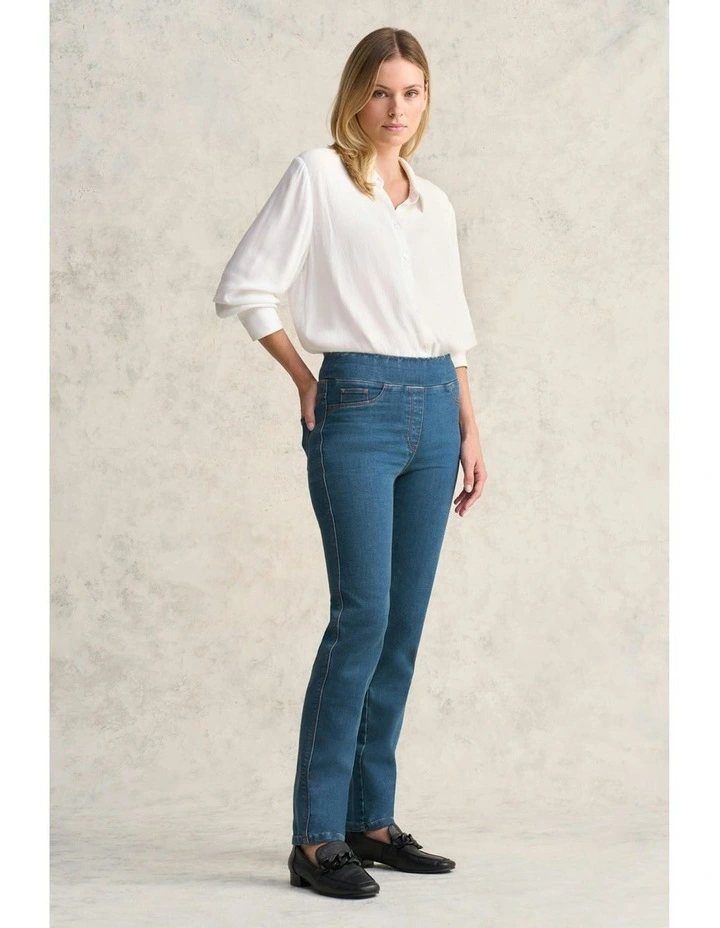 Straight Cashmere Feel Bengajean in Denim Wash image 3