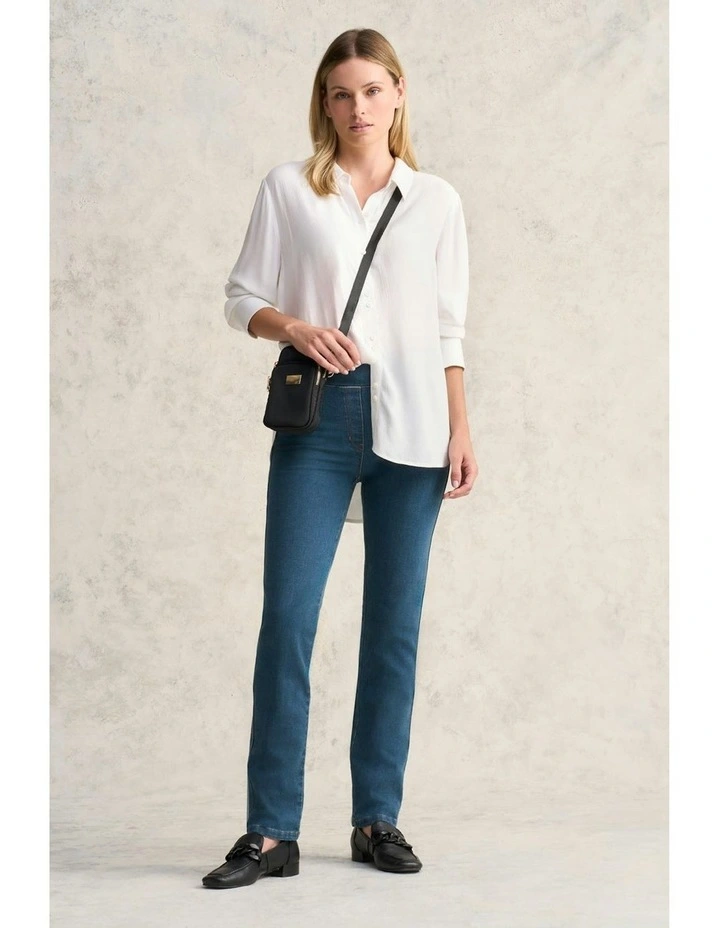 Straight Cashmere Feel Bengajean in Denim Wash image 4