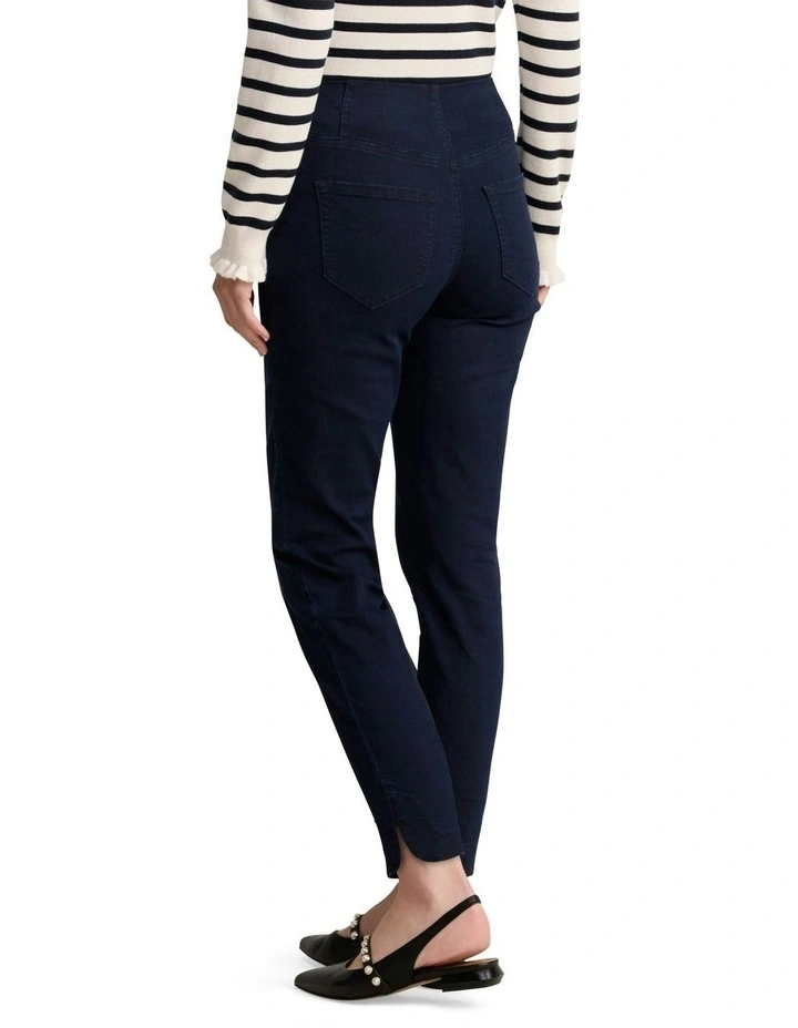 The Frenchie Curved Hem in Rinse Wash image 2