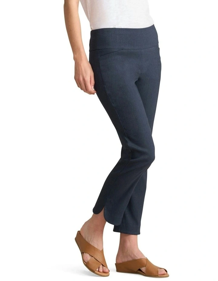 Curved Hem Pant in Navy Texture image 3