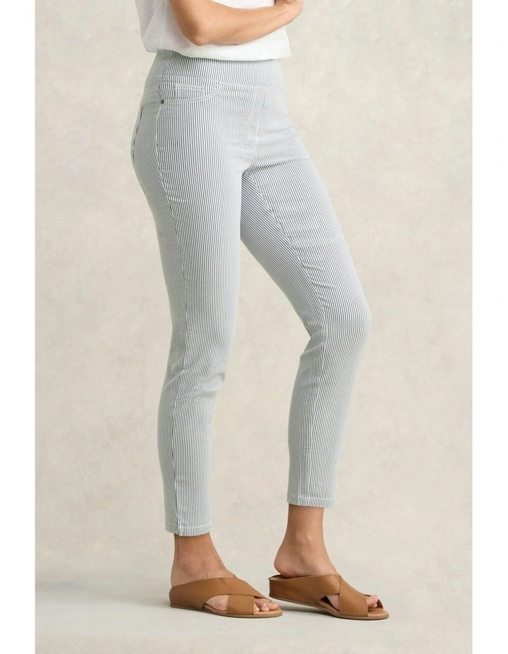 7/8 Seersucker Bengajean in Navy/White Stripe image 2