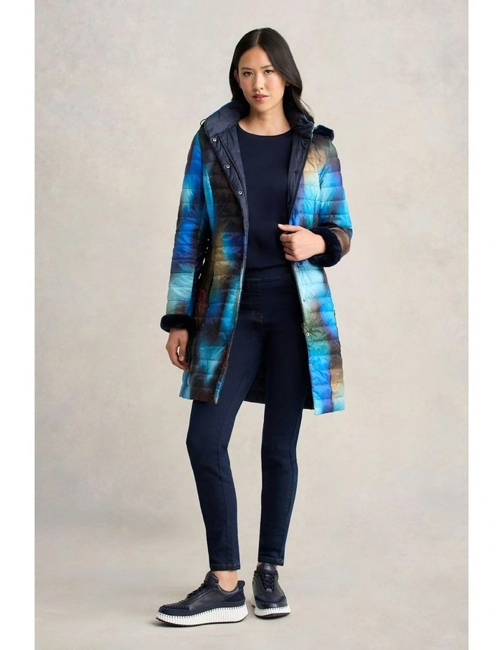 Reversible Longline Puffer Jacket in Ombre Print image 1
