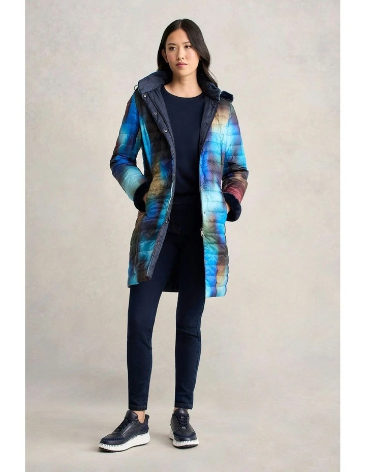 Reversible Longline Puffer Jacket in Ombre Print image 6