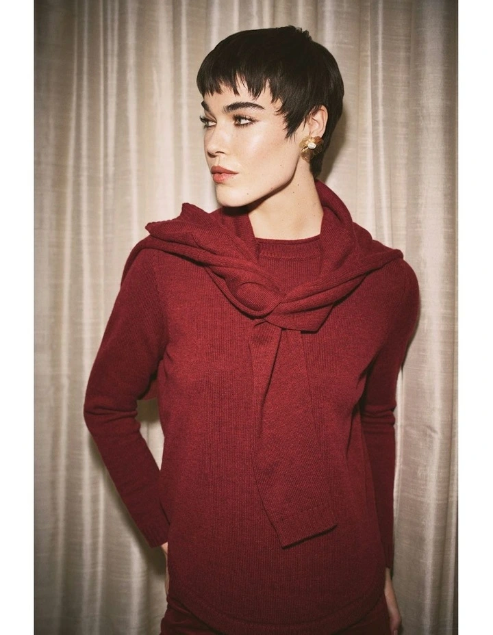 Merino Crew Neck Jumper in Scarlet Marle image 2