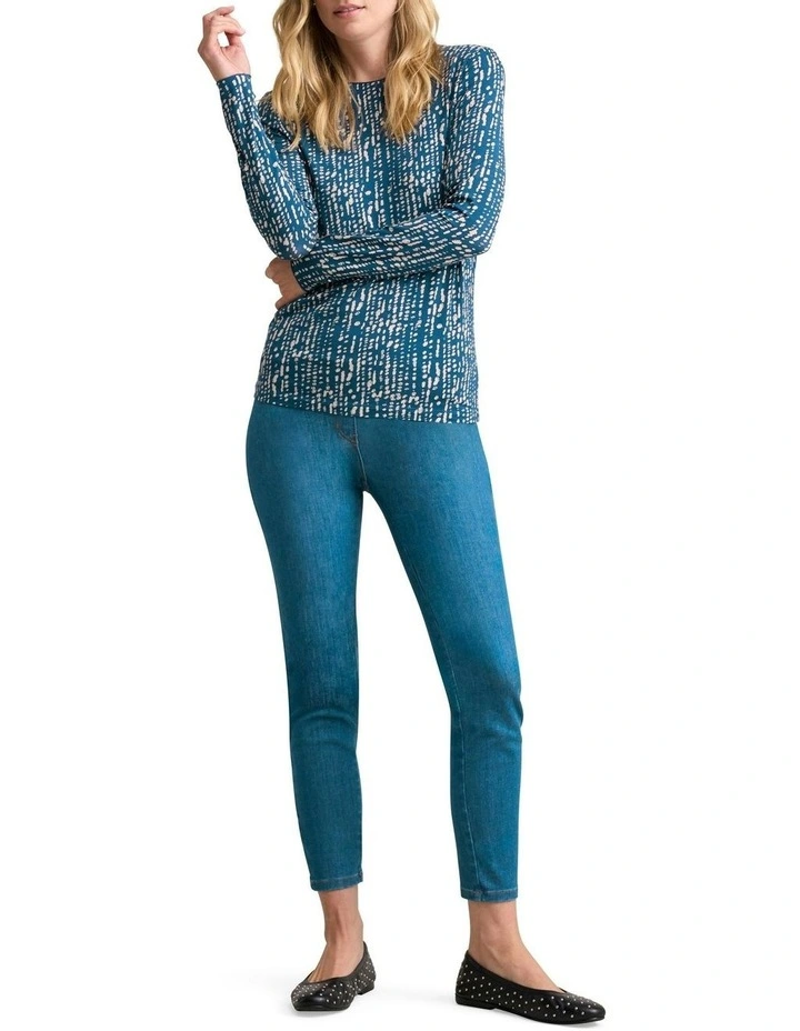 Long Sleeve Crew Neck Top in Linear Dot Print image 2