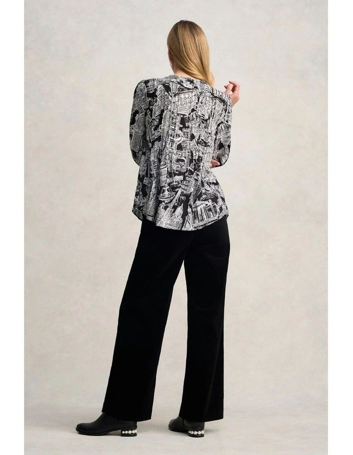 Long Sleeve Light Weight Blouse in France Capital Print image 5