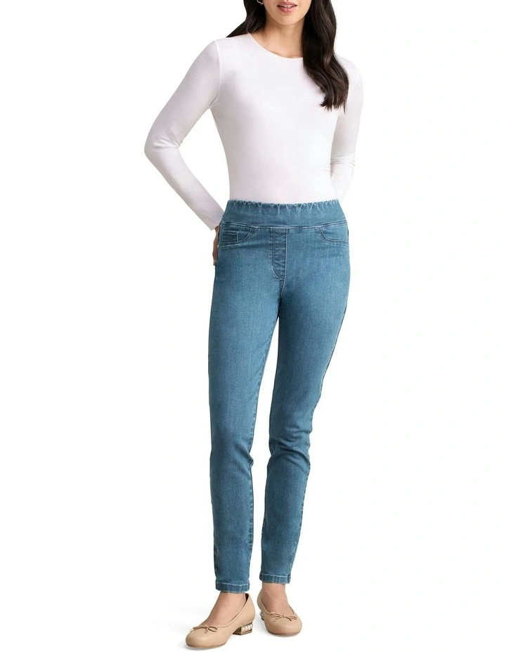 Bengajean Skinny Leg in Light Denim Wash image 4