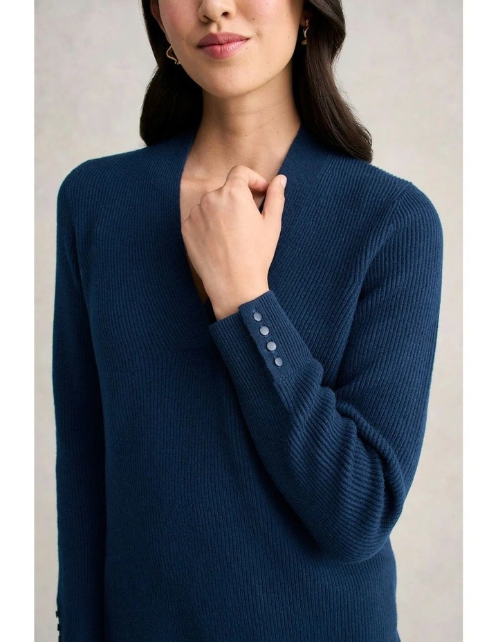 Ribbed V-Neck Wool Jumper in Midnight Blue image 6