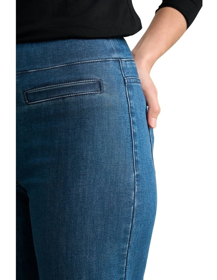 Le Flare Bengajeans in Washed Mid Indigo image 2