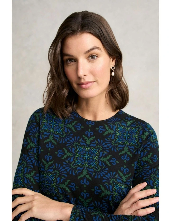 Long Sleeve La Boheme Print Crew Neck Top in Blue image 3