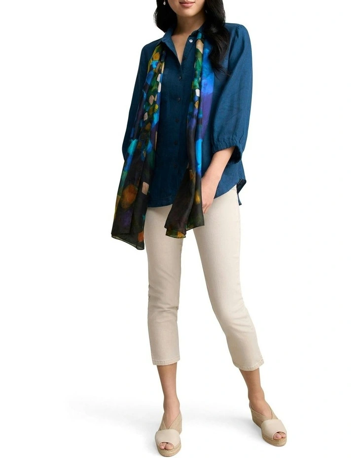 Essential Linen Shirt in Navy Delave image 2