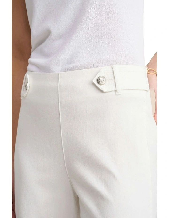 Wide Leg Jeans in White image 3