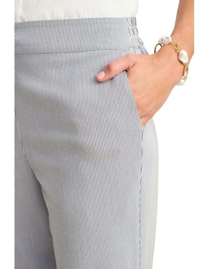 Tapered Leg 7/8 Pant in Grey image 3