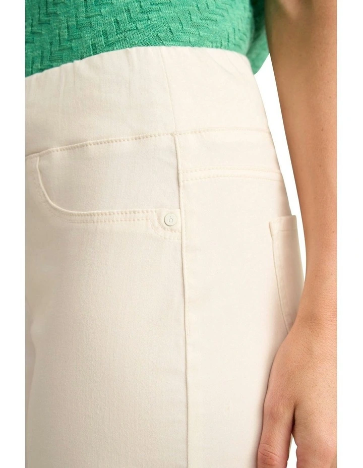 7/8 Relaxed Fit Bengajean in Botanical Print image 4