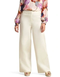 Dress Pants in Soft Cream