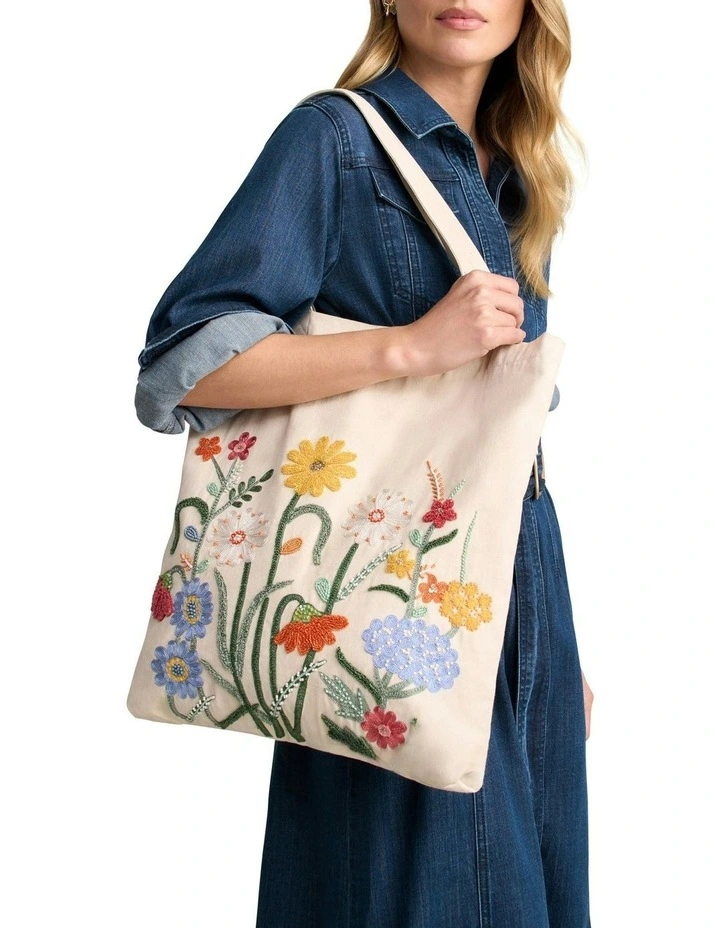 Floral Beaded Tote Bag in Multicolour image 2